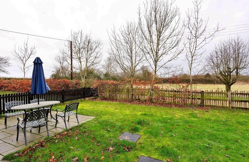 Dorsington Cottage | Cottage in England Forest with Private Garden