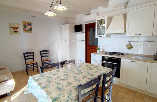Tolentino Other | Country house with pool and superb views over Lake