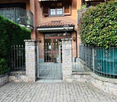 Piossasco Apartment | Cozy apartment with mountain view