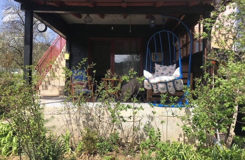 Zlatibor House | Cozy apartment with terrace, garden and BBQ area, just a 10-min from Zlatar Lake