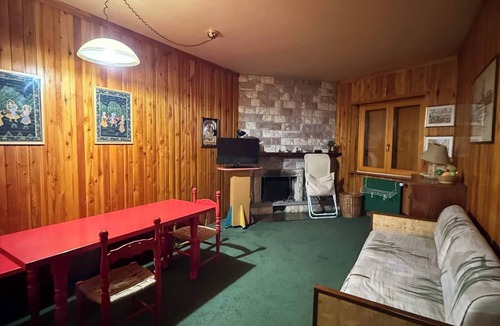 Pian De' Valli Apartment | Cozy Mountain Retreat in Pian De' Valli with Stunning Views
