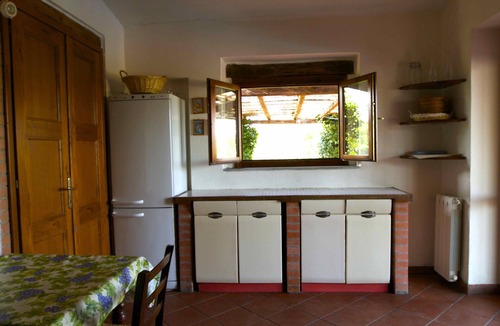 Capranica House | Cozy, Panoramic, Quiet Cottage in Capranica, 1h10 to Rome San Pietro by train