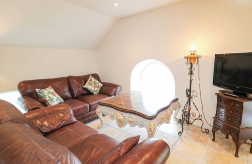 Lisnagunogue House | CREA THE MISSION HALL, pet friendly, with a garden in Ballycastle