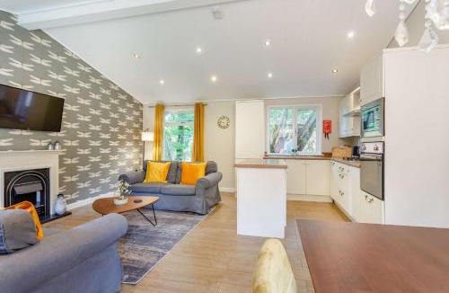 Churchill House | Cupid's Lodge