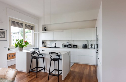 Centro Storico Apartment | De Amicis- Beautiful apartment for 7 in the center of Milan
