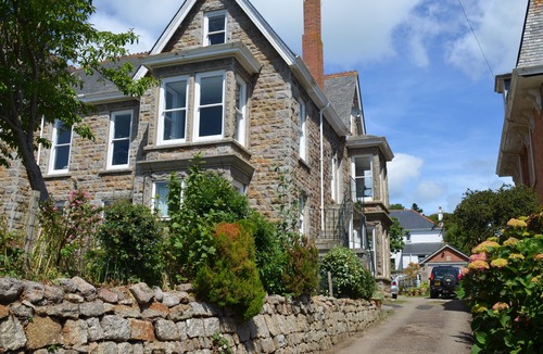 Chysauster Apartment | Delightful quiet space, very close to the town & promenade.