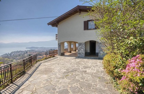 Cargiago House | Detached 3½-room house with 2 bathrooms, terrace and balcony