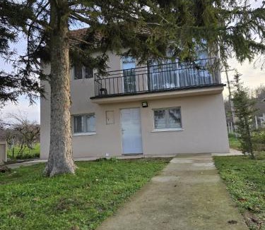 Inija House | Diamond House Rent Vikendica