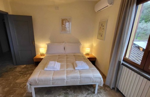 Montefalco Bed & Breakfast | Dimora del Falco - Panoramic villa in Umbria with suites & regional breakfast