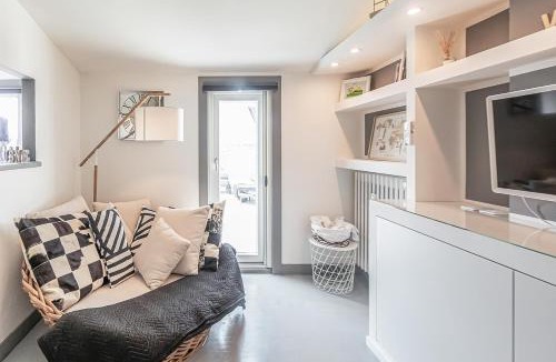 Careggi Rifredi Apartment | Dimora Romito with Private Terrace