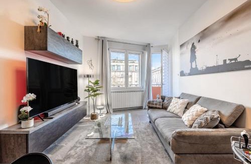 Historic Centre Apartment | dimorauno - appartamento domotico a 5 stelle