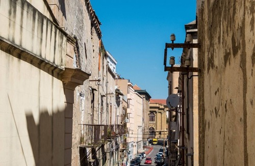 Monte di Pieta Apartment | Domus Sicily - Sant'Agostino Apartment - Spacious apartment 3 bedrooms ensuite