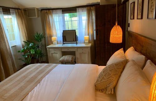 Churchill Apartment | Dovecote Cotswold Cottages