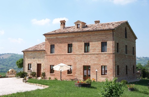 SantʼAngelo in Pontano Villa | Dreamy Brick Villa With Unbelievable View And A Pool