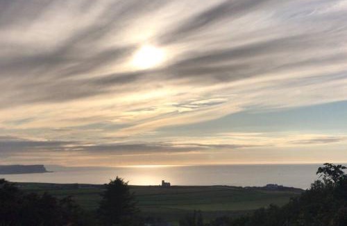 Ballintoy House | Dunshamrock @Sheep Island View