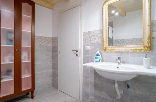 Taranto Apartment | Elegant Apartment in the Heart of Taranto w WiFi