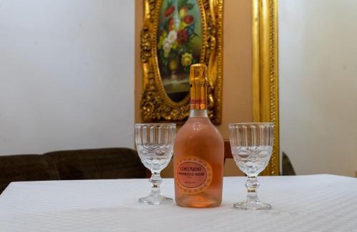 Taranto Apartment | Elegant Apartment in the Heart of Taranto w WiFi