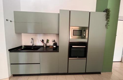 Cit Turin Apartment | Elegante Apt a 5 minuti da Stazione e Metropolitana - Free Parking a 80m