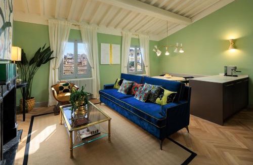Santa Maria Novella Apartment | ENCHANTING PENTHOUSE with a breathtaking 360 degrees Panoramic View in the Heart of Florence