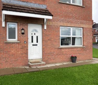 Enniskillen House | Enniskillen House (6 person house)