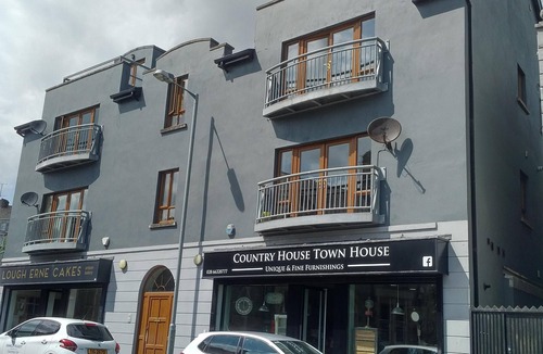 Enniskillen Apartment | Erne View Apartments 1C - Lakeside Apartment Enniskillen Ireland - 10% DISCOUNT