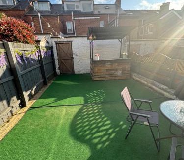 Holywood Apartment | Excellent, comfortable location to visit Belfast