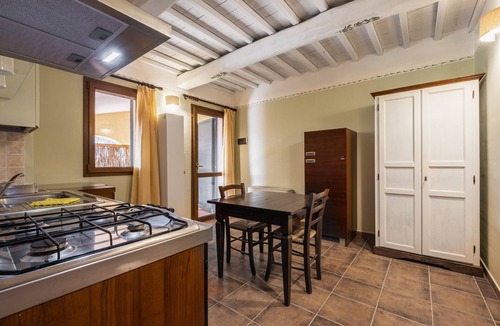 Capalbio Other | Farmhouse "Rosaspina - Appartamento 2" with Shared Pool & Shared Garden