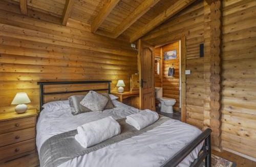 Spittal of Glenshee House | Finest Retreats - Cragdhu Log Cabin