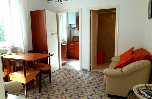 Cisternino Apartment | First floor apt. Shared, wonderful 9 metre terrace, pool and tennis court -