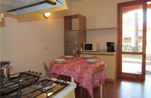 Bibione Apartment | Flat in a poolside residence-Beahost