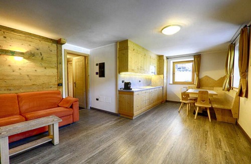 Teola Apartment | Flat Salient - Baita Cusini with mountain view, spa area and Wi-Fi