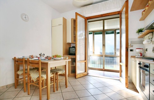Scandicci Apartment | Florence at one step, wifi internet, parking, A/C
