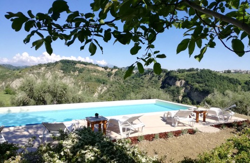 Montefino House | Fonte Pecorale "la Stalla" " Pool 4x12 CIR 067027CV0001 CIN IT 067027C22EIT2PXX