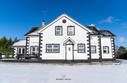 Ballycastle House | Forestside House - spacious house perfect for groups and families