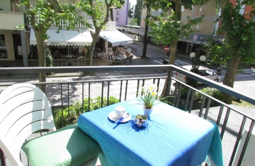 Bibione Apartment | Functional flat with 3 balconies