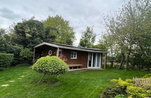 Great Milton Cabin | Garden Studio near Le Manoir aux Quat’Saisons Oxford 15min drive, A40, M40n