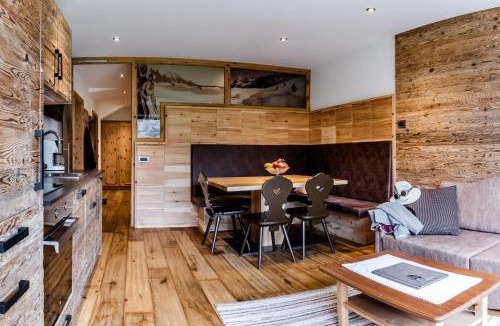 Selva di Val Gardena Apartment | Garni Residence Soraiser