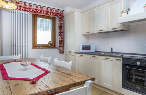 Tarvisio Apartment | Golf View APT with parking and mountain view! x6