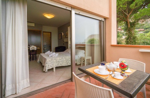 Addaura Apartment | Gorgeous apartment in Mondello Addaura