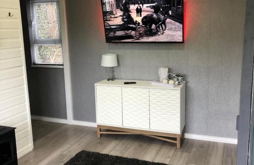 Magherafelt Other | Gracelands Glamping lodge 1