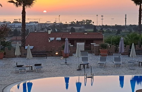 Tortoreto Apartment | Grazioso bilocale nel "Borgo Il Castello", elegante struttura con piscine