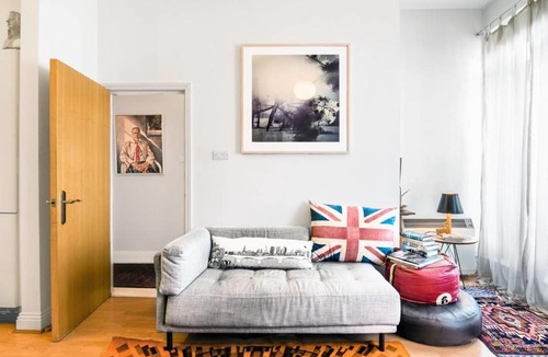 Islington Apartment | GuestReady - Bright 1BR Home near Arsenal Stadium wBalcony