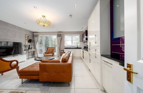 Town Apartment | GuestReady - Fulham oasis retreat with garden