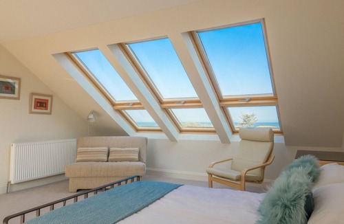 Gullane Apartment | GULLANE- Superb holiday home with balconies overlooking golf course and sea