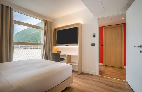 Losone Hotel | Hampton By Hilton Locarno