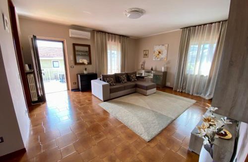 Borgomanero Apartment | Happy Host by YV