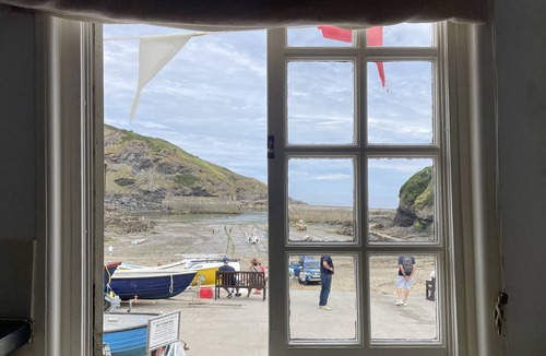 Port Isaac Cottage | Harbour Loft, Port Isaac, harbour & beach views