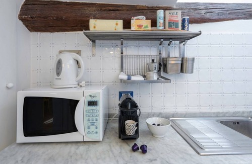 Santa Croce Apartment | Heart of Florence: Central, Cozy Apt with Elevator