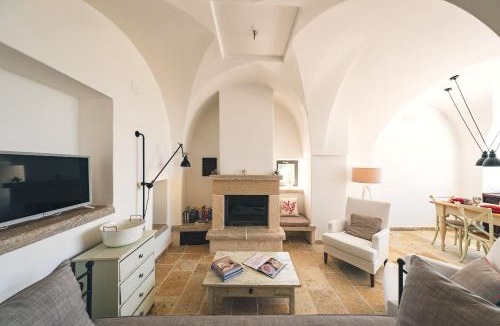 Cisternino Villa | HelloAPULIA - Masseria Minetta, Scenic Villa Escape - Pet friendly