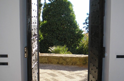 Loro Ciuffenna Villa | HillsideVilla overlooking the Tuscan landscape between Florence Arezzo and Siena